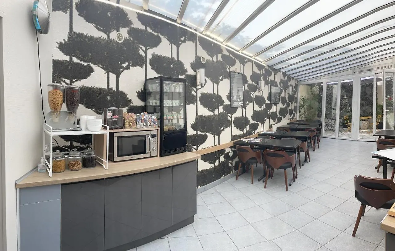 Hipotel Lilas Gambetta 3* Paryż